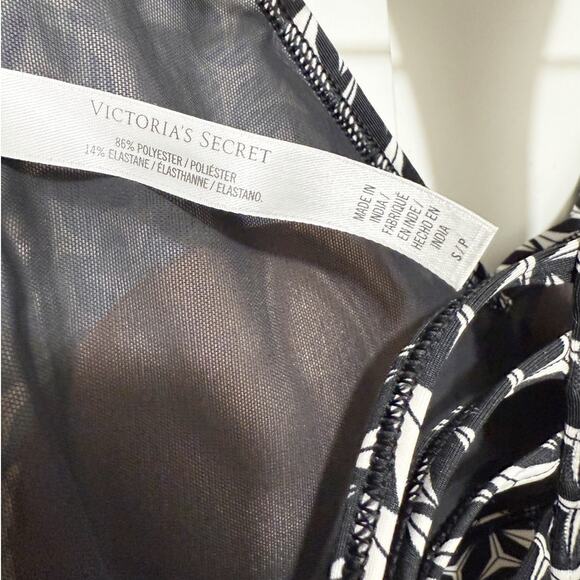 Victoria Sport Women’s Small Black White Geometric Print Racerback Sports Bra - Picture 4 of 7